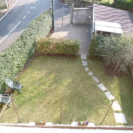 Casa Vanessa דירה בלאג'יו