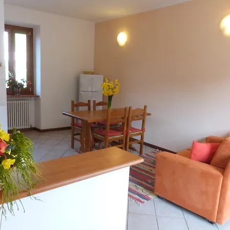 Casa Vanessa דירה בלאג'יו