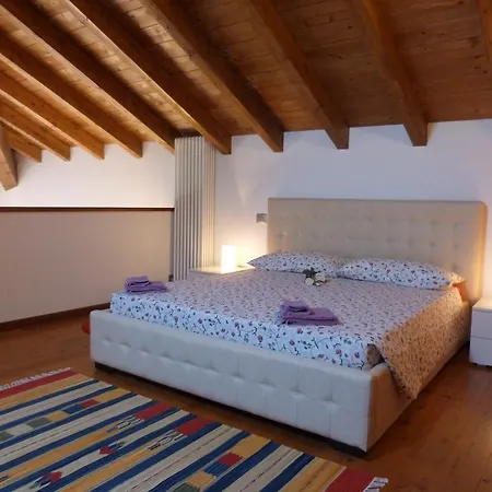 Casa Vanessa דירה